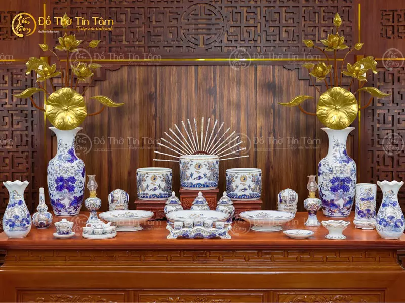Bộ đồ thờ gia tiên