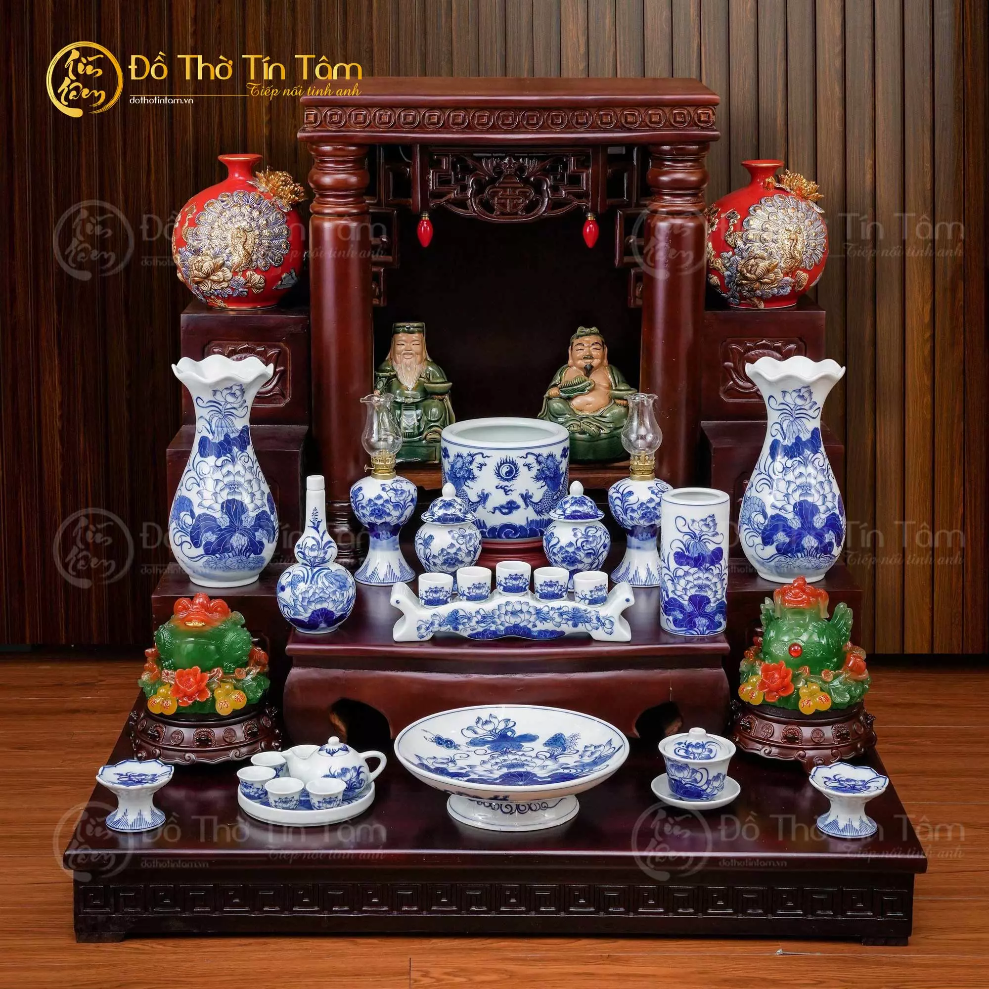 Bộ đồ thờ thân tài men lam
