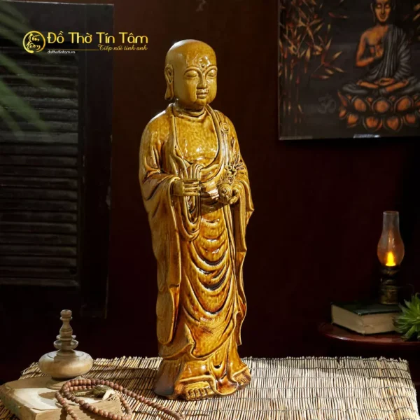 Tượng Địa Tạng Vương Bồ Tát đứng gốm Bát Tràng