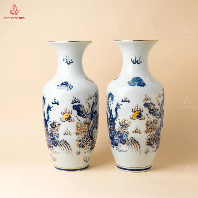 Lọ lộc bình men lam vẽ vàng họa tiết rồng