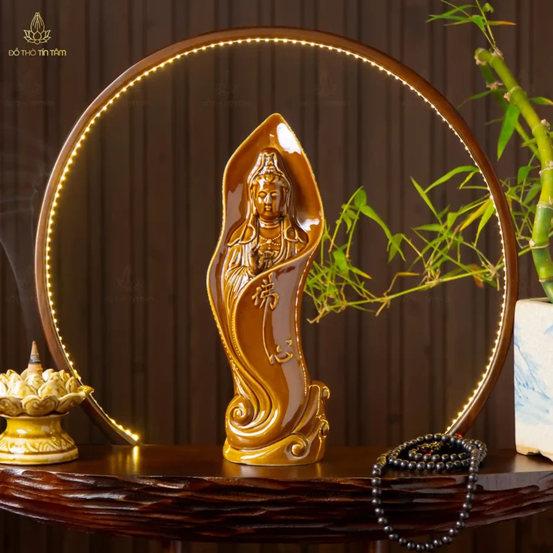 Tượng Quán Âm Pháp Hỷ men hoàng thổ